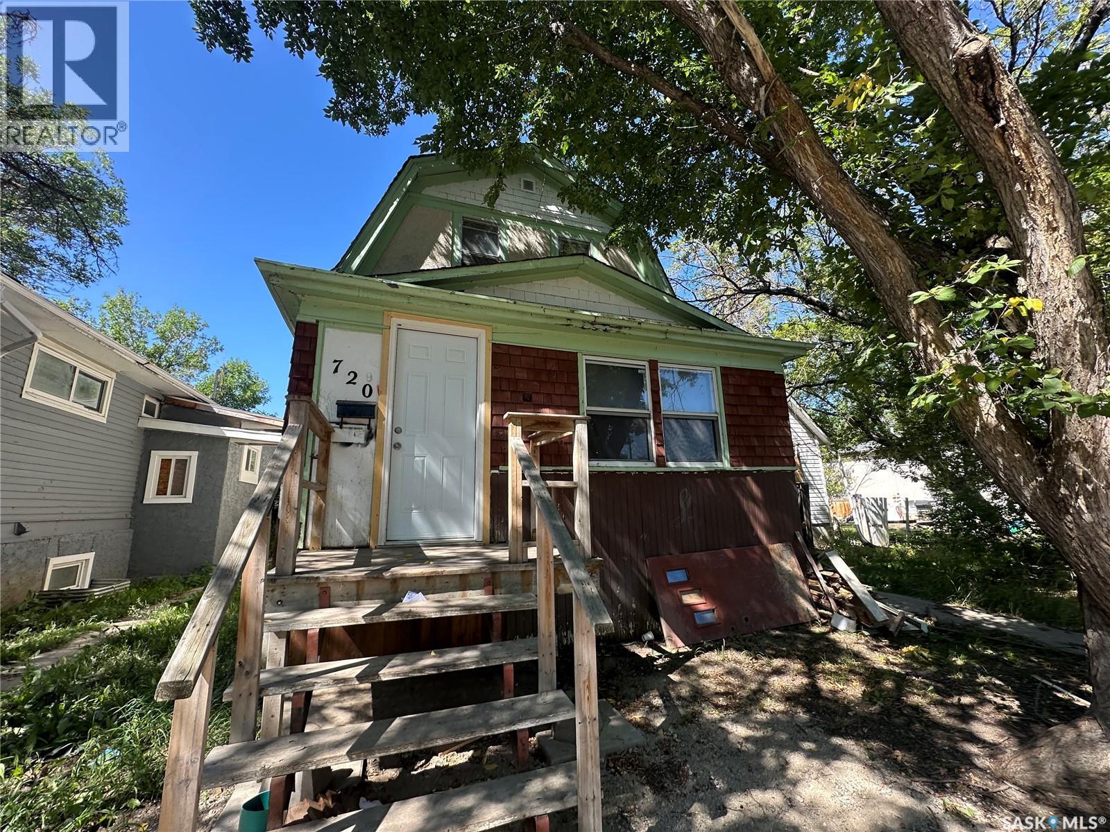 720 Cameron Street, Regina, SK - Outdoor