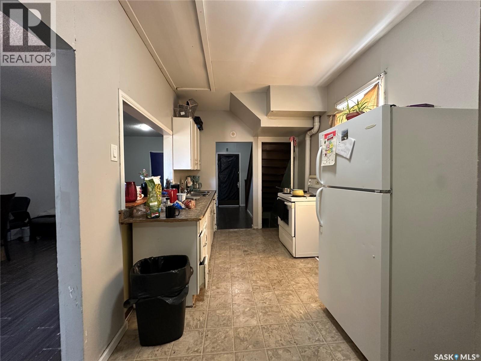 720 Cameron Street, Regina, SK - Indoor