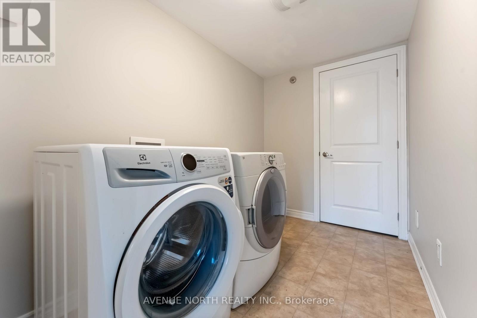 191 Soleil Avenue, Ottawa, ON - Indoor Photo Showing Laundry Room