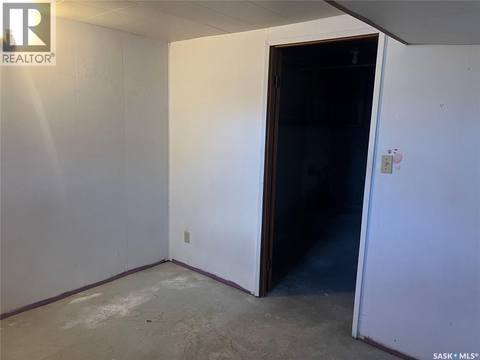 405 Nelson Avenue, Rose Valley, SK - Indoor Photo Showing Other Room