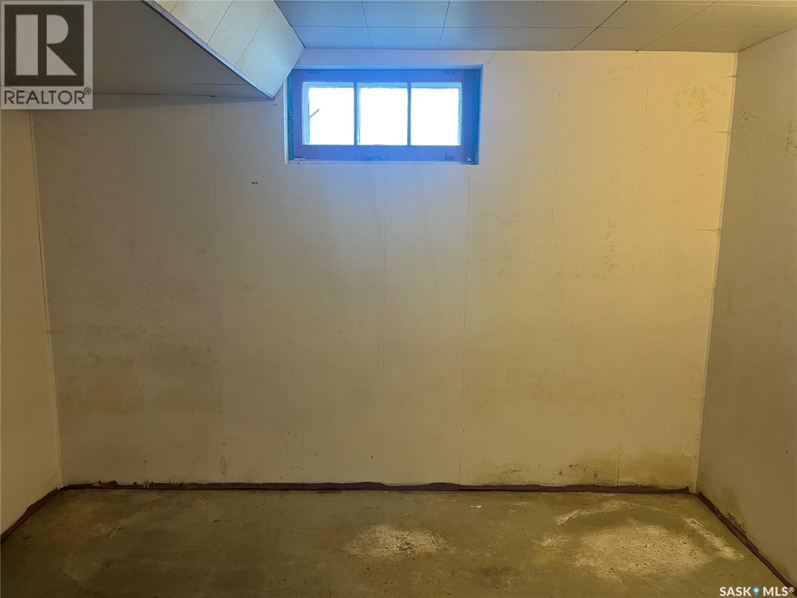 405 Nelson Avenue, Rose Valley, SK - Indoor