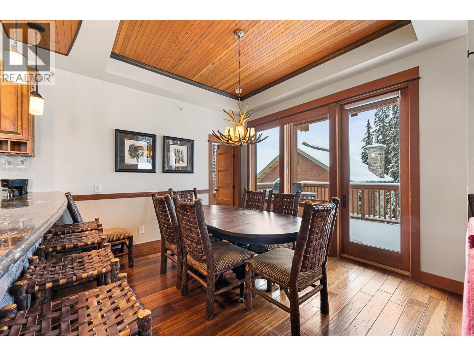 255 Feathertop Way Unit# 14, Big White, BC - Indoor Photo Showing Dining Room