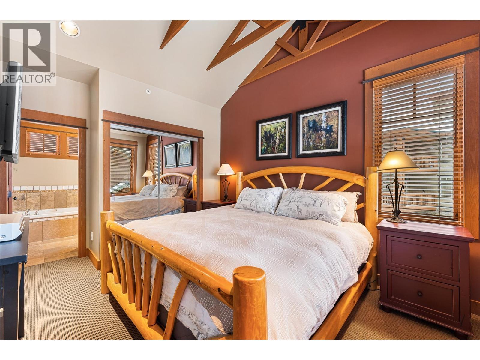 255 Feathertop Way Unit# 14, Big White, BC - Indoor Photo Showing Bedroom