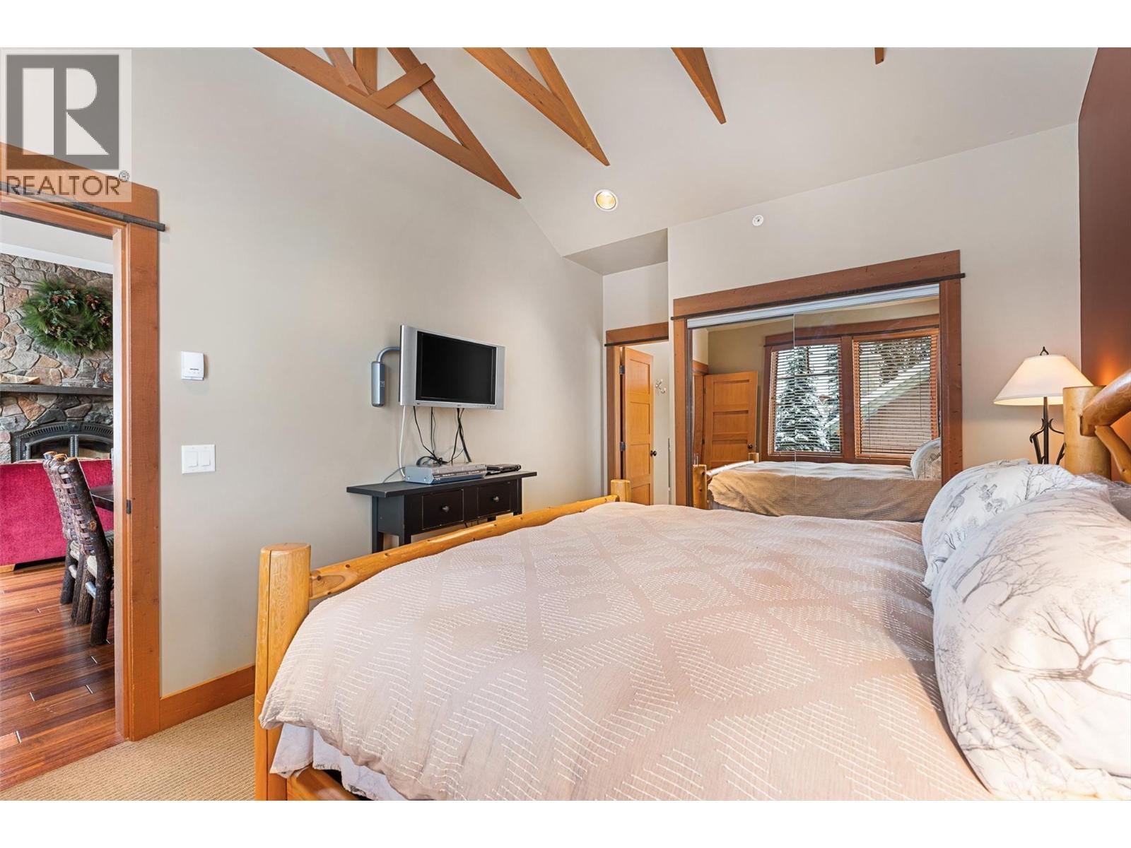 255 Feathertop Way Unit# 14, Big White, BC - Indoor Photo Showing Bedroom