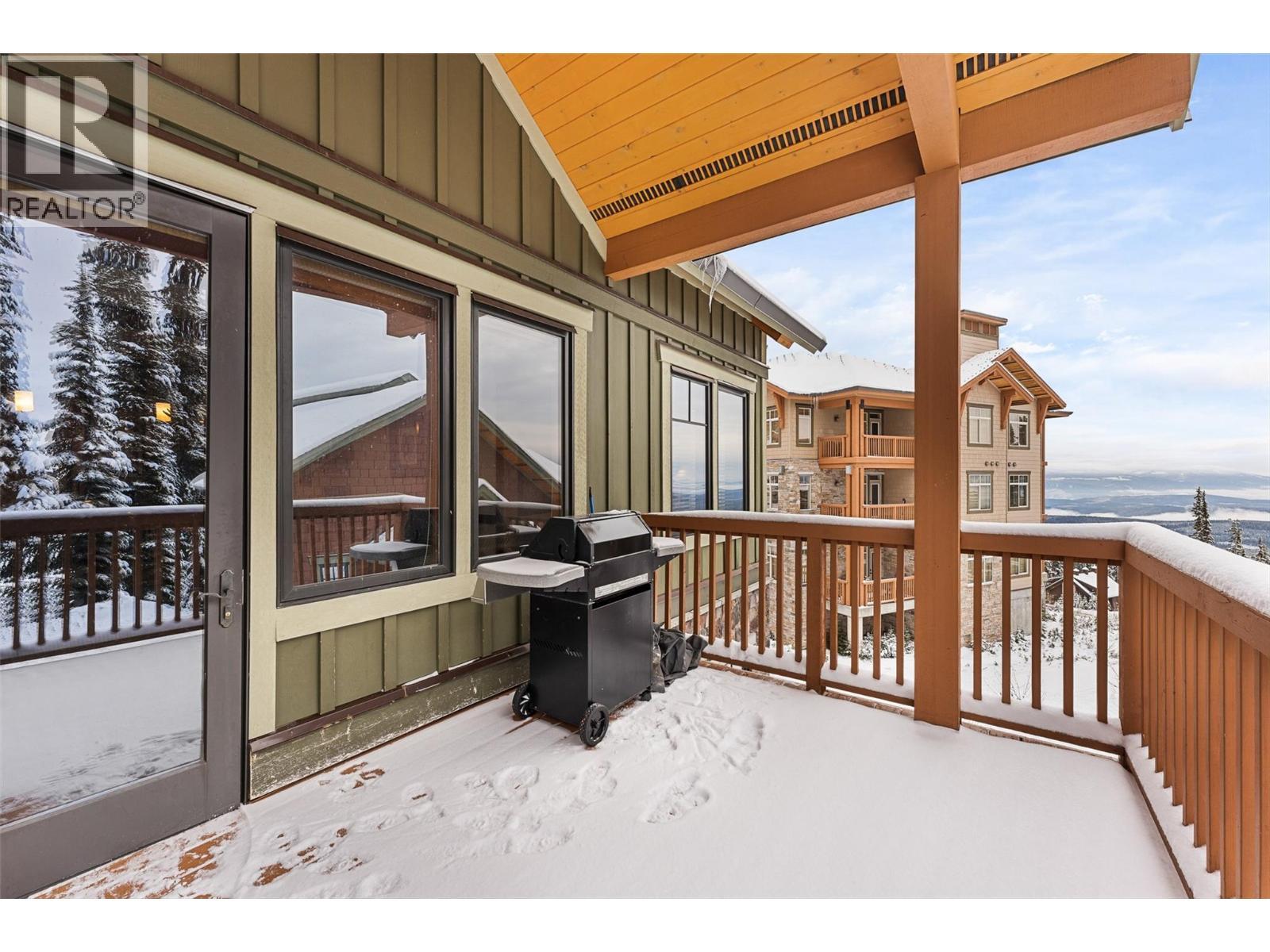 255 Feathertop Way Unit# 14, Big White, BC - Outdoor With Exterior