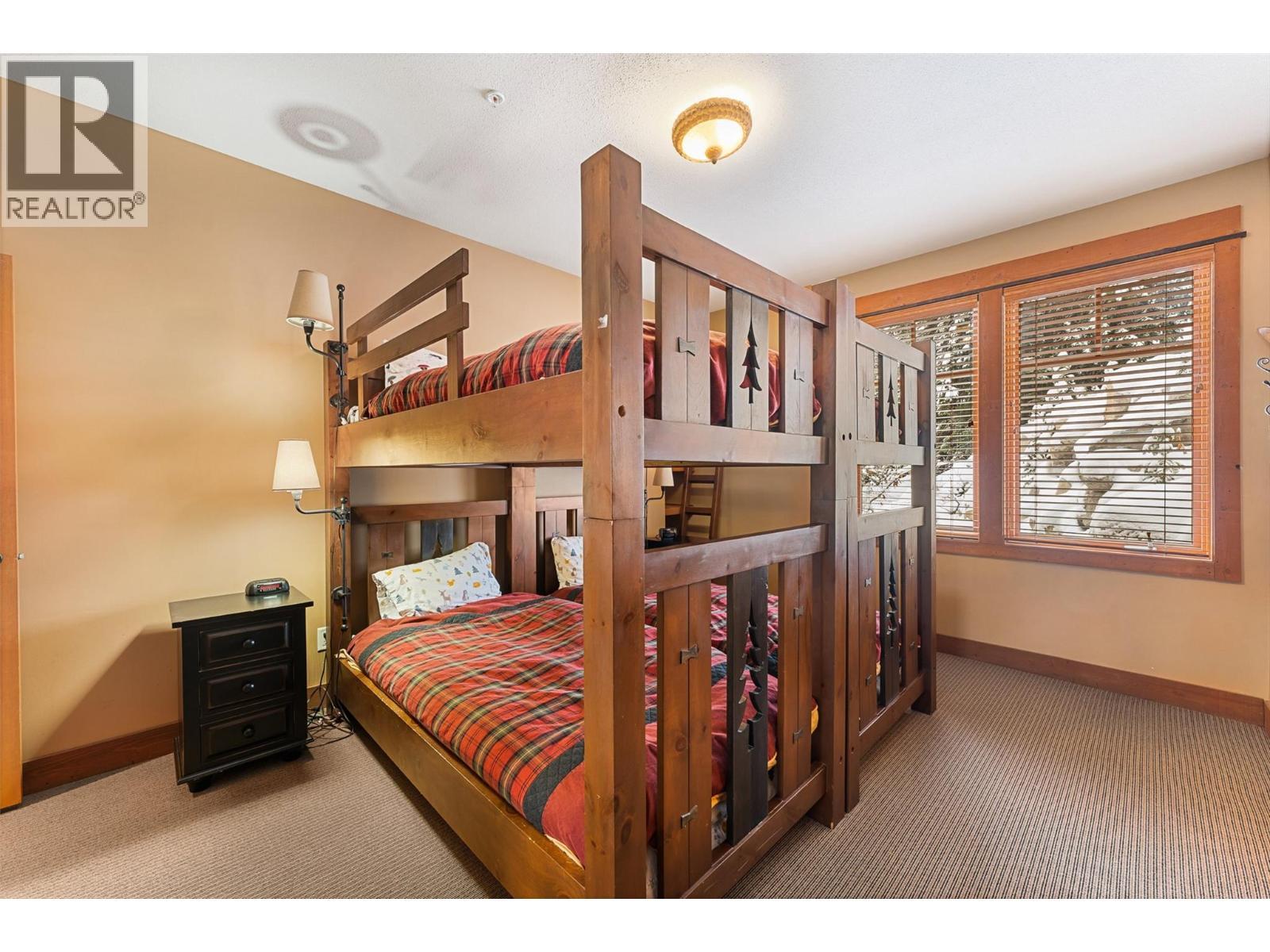 255 Feathertop Way Unit# 14, Big White, BC - Indoor Photo Showing Bedroom