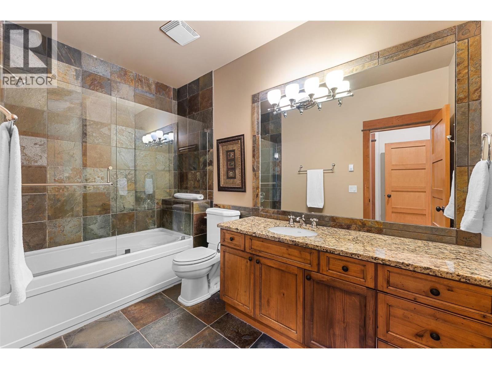 255 Feathertop Way Unit# 14, Big White, BC - Indoor Photo Showing Bathroom