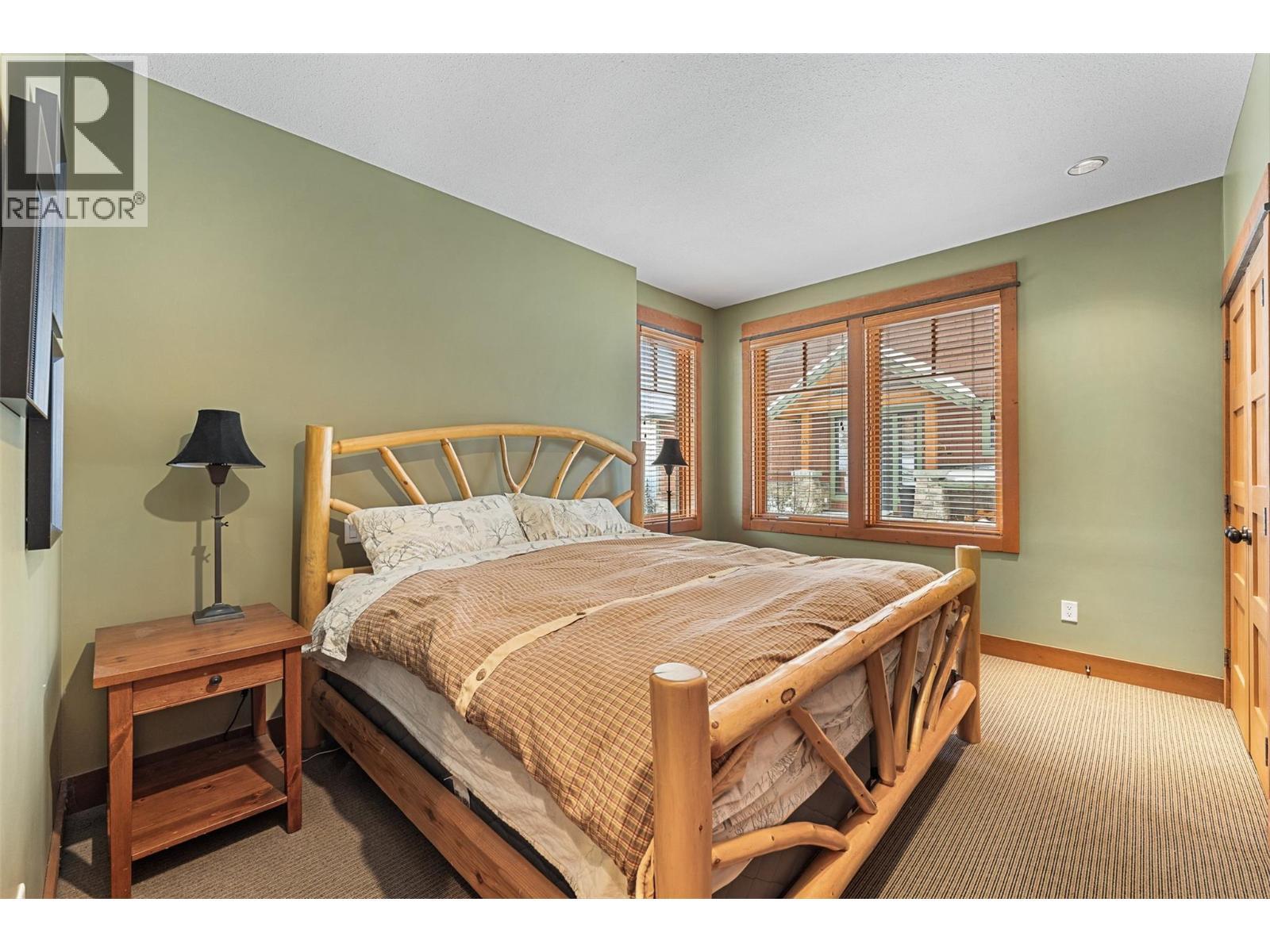 255 Feathertop Way Unit# 14, Big White, BC - Indoor Photo Showing Bedroom