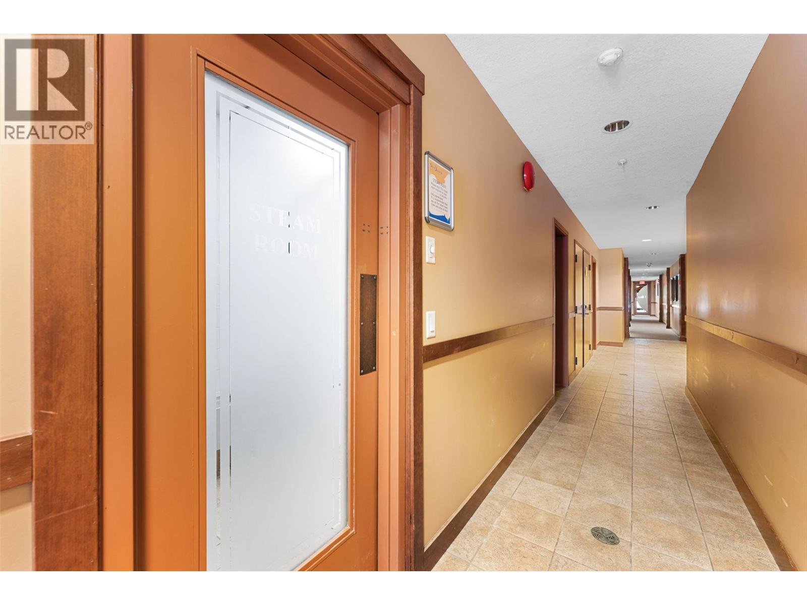 255 Feathertop Way Unit# 14, Big White, BC - Indoor Photo Showing Other Room