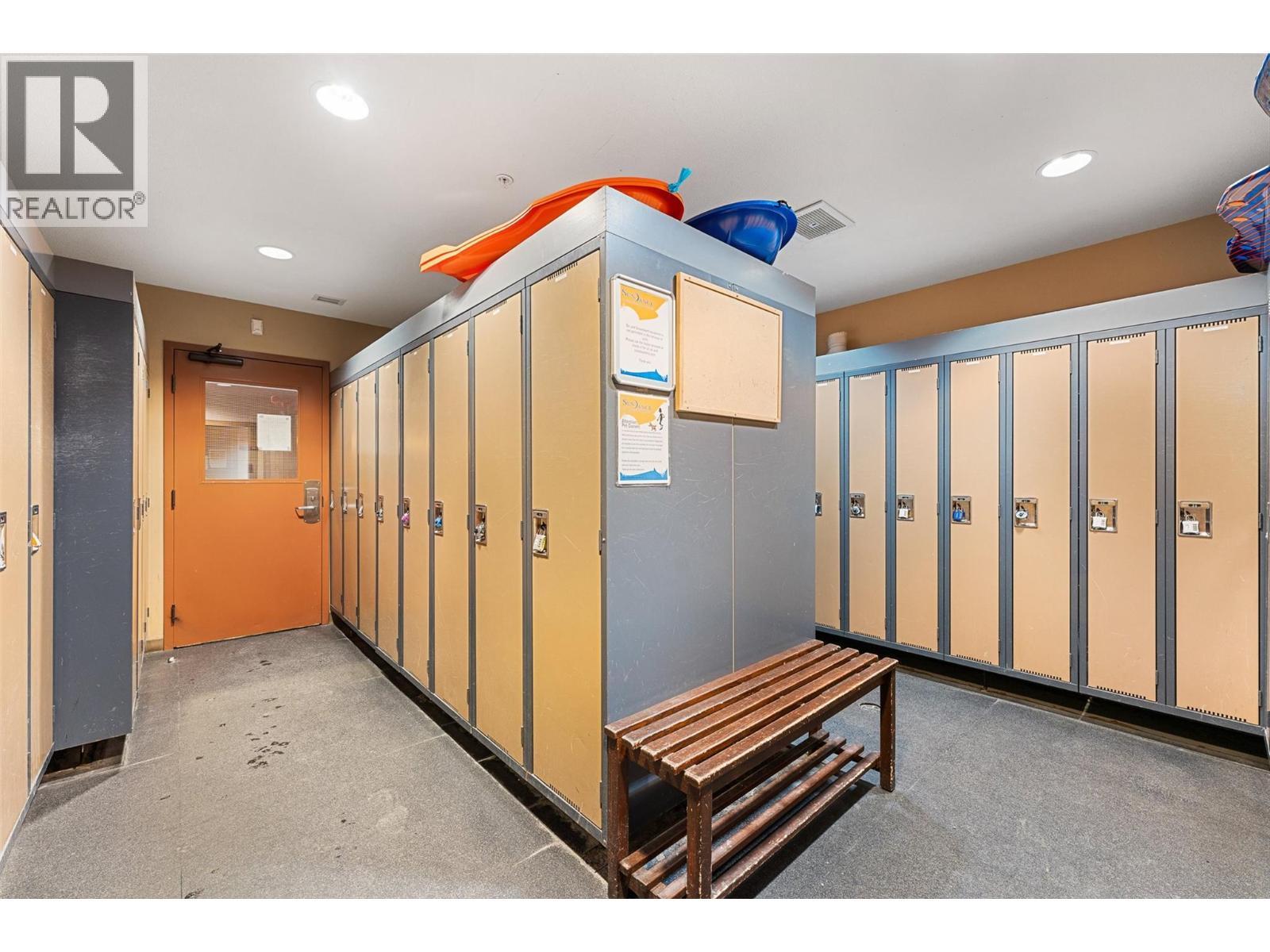 255 Feathertop Way Unit# 14, Big White, BC - Indoor Photo Showing Other Room