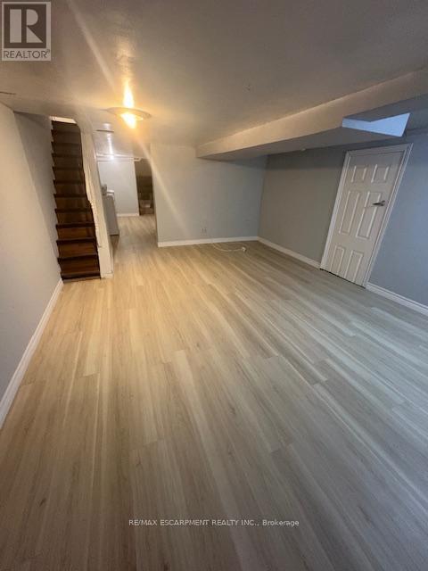 89 Shaw Street, Hamilton, ON - Indoor Photo Showing Other Room