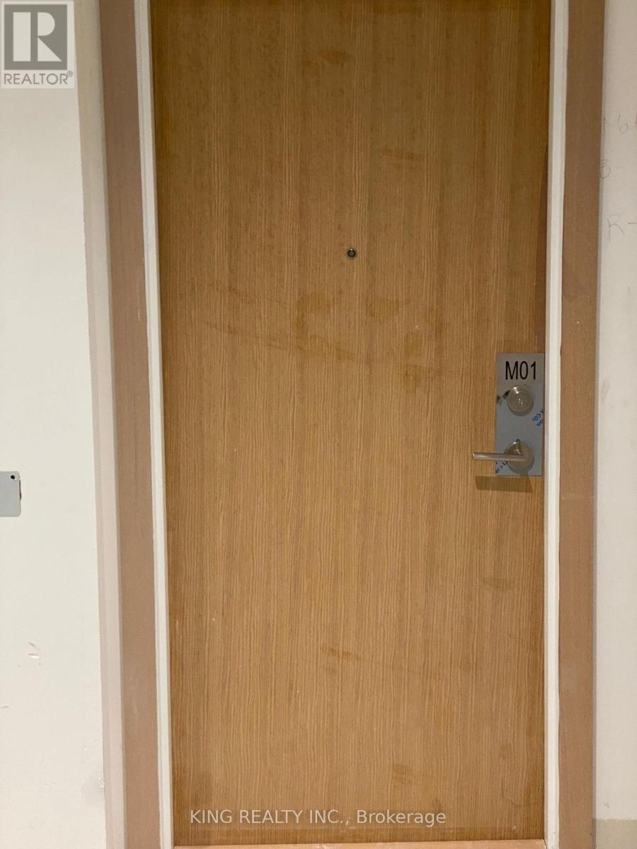 M01 - 1195 The Queensway Street, Toronto, ON - Indoor Photo Showing Other Room