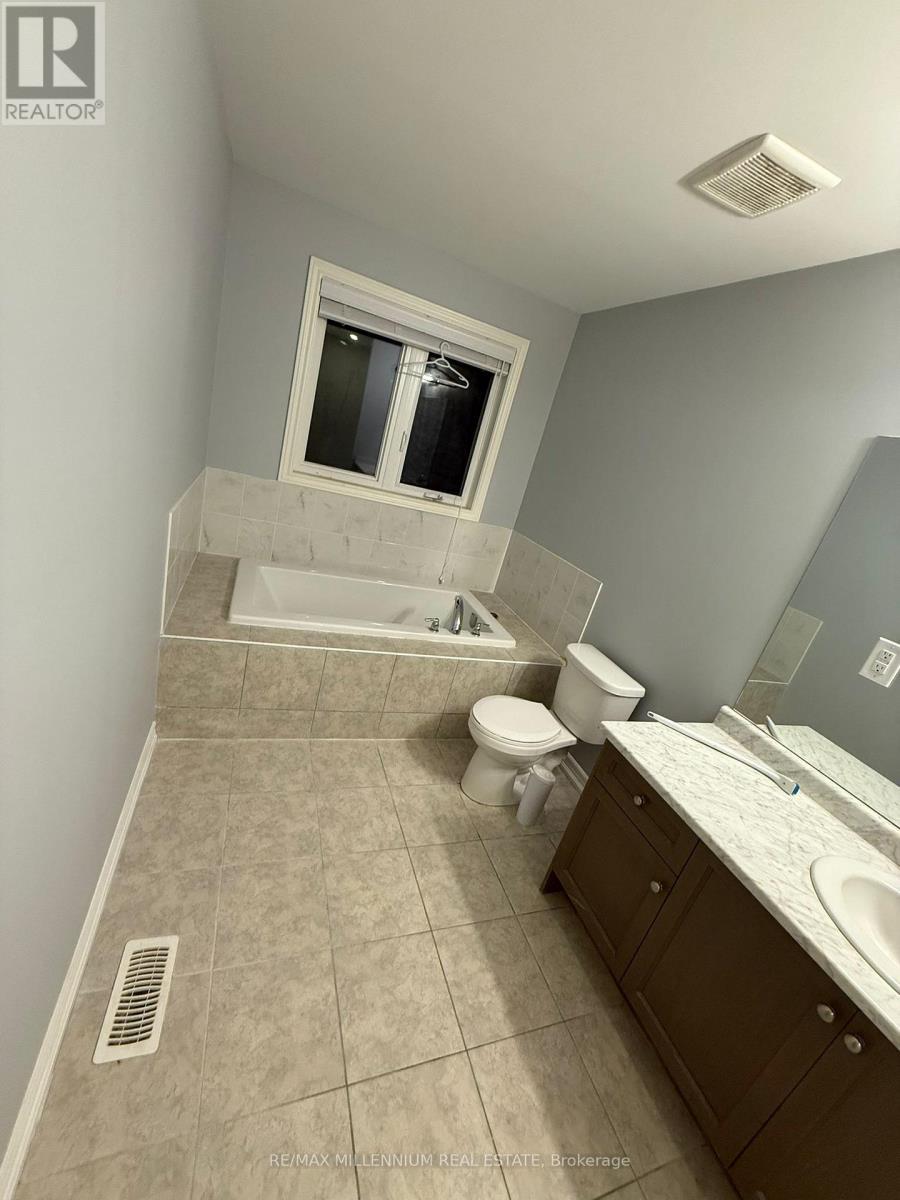 1222 Plato Drive S, Fort Erie, ON - Indoor Photo Showing Bathroom