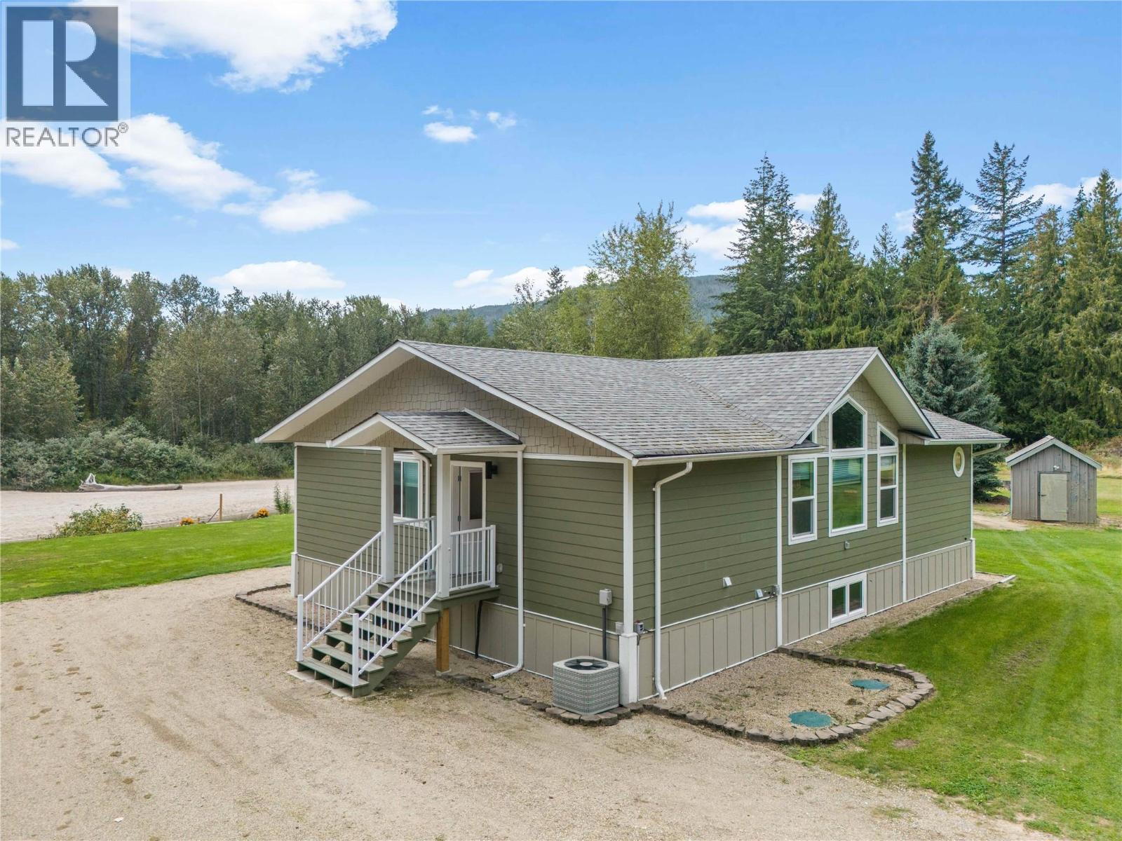 421 Hillier Road, Sicamous, BC
