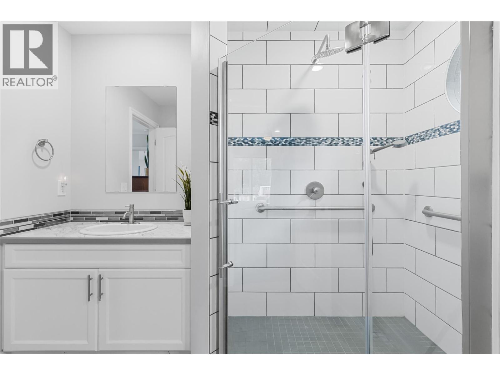 421 Hillier Road, Sicamous, BC