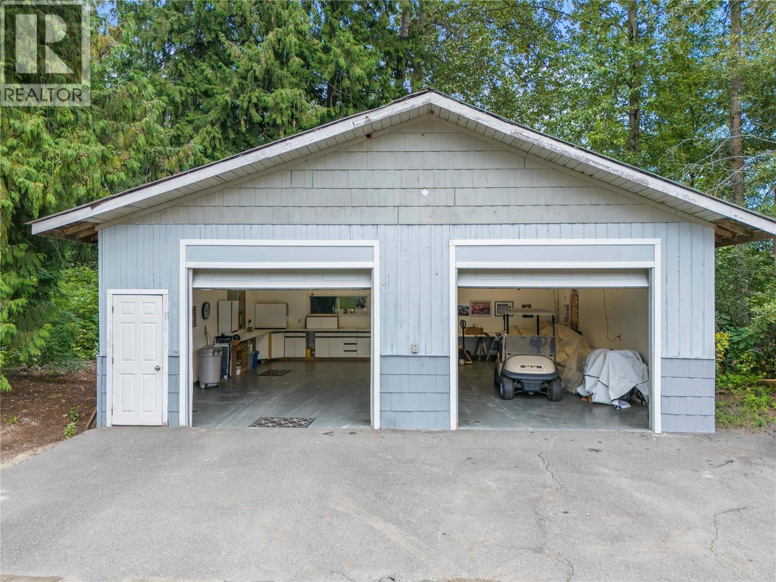 421 Hillier Road, Sicamous, BC