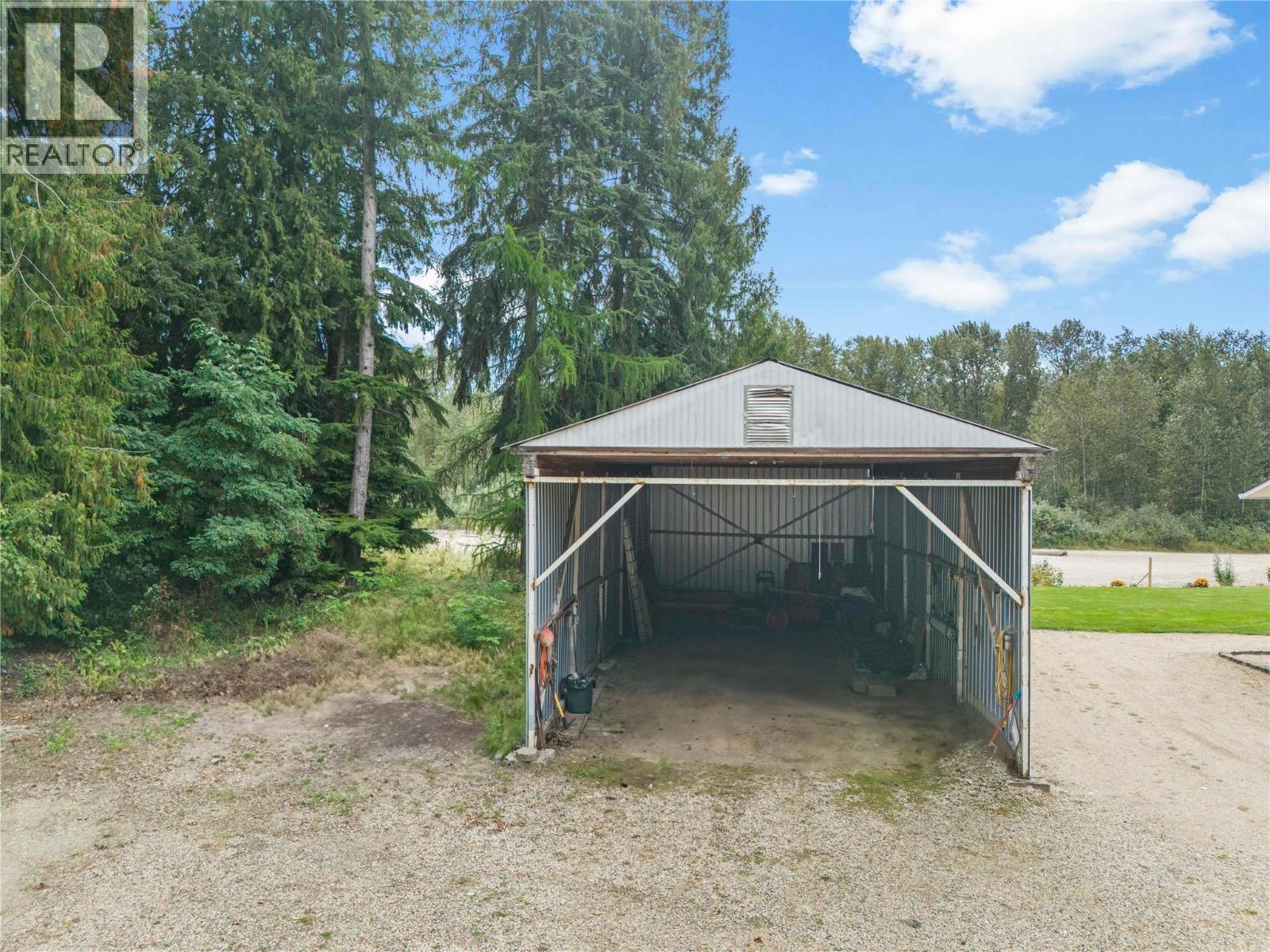 421 Hillier Road, Sicamous, BC