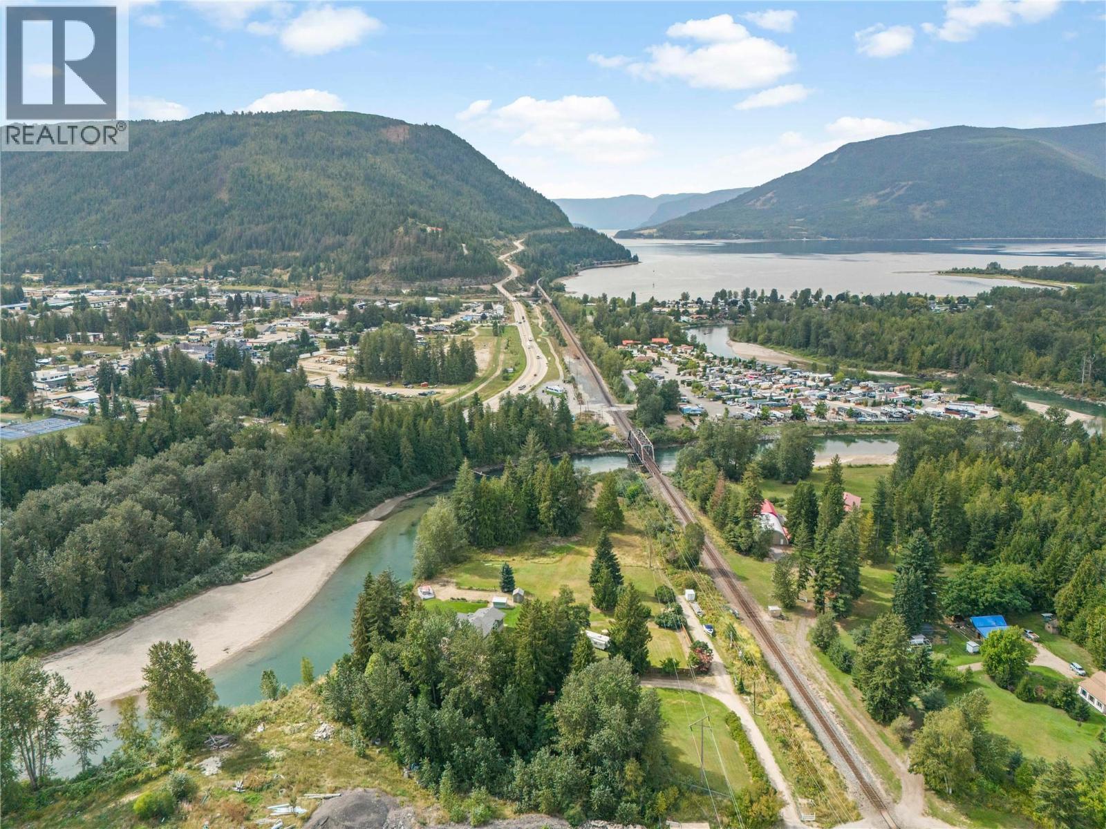 421 Hillier Road, Sicamous, BC