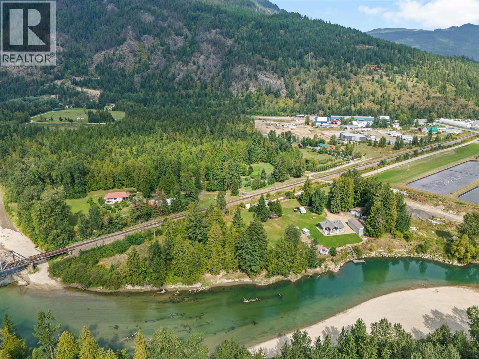 421 Hillier Road, Sicamous, BC