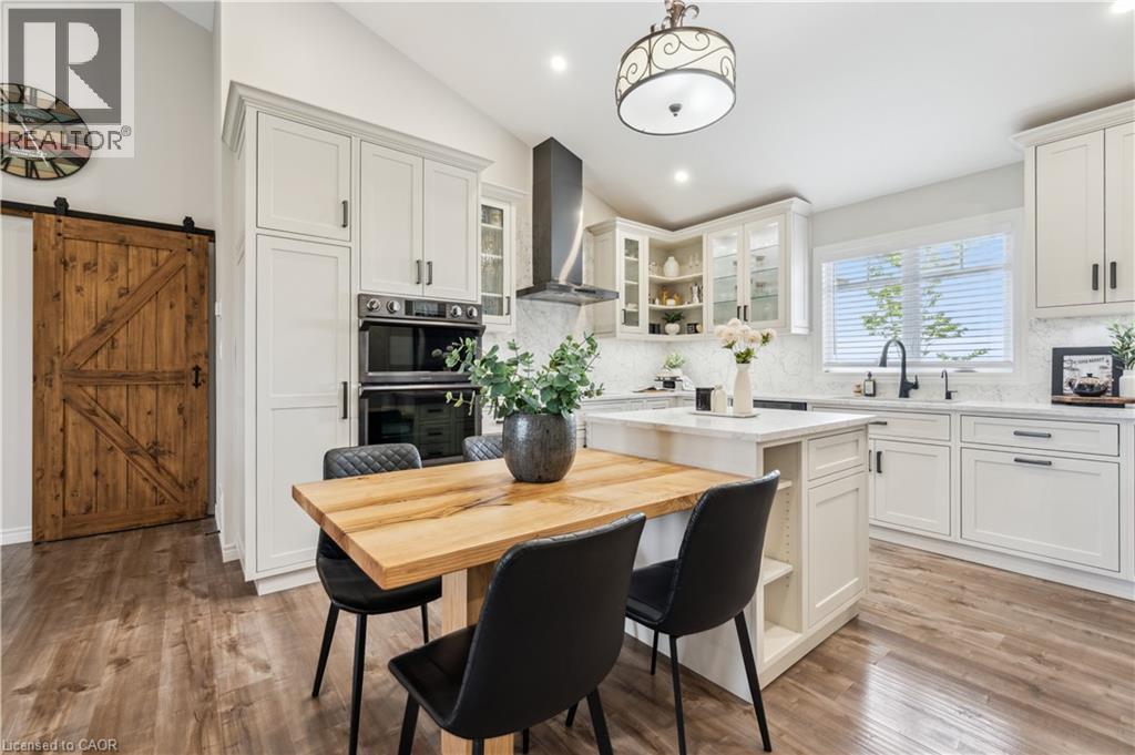 7303 Fifth Line, Wellington North, ON - Indoor Photo Showing Dining Room