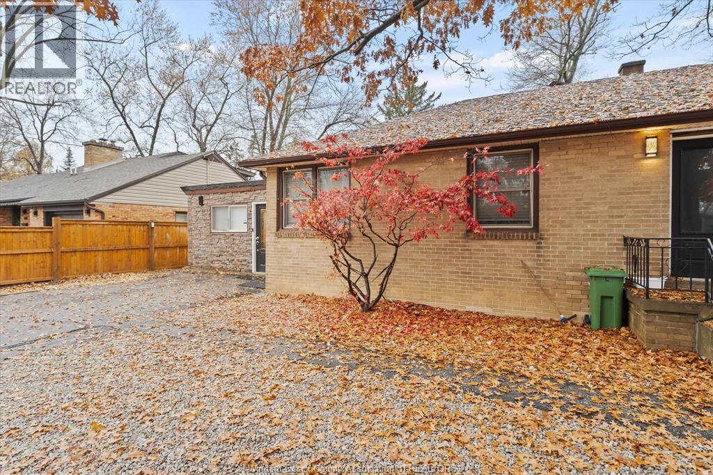 432 Cabana Road Unit# Unit 2 (Left Unit), Windsor, ON - Outdoor