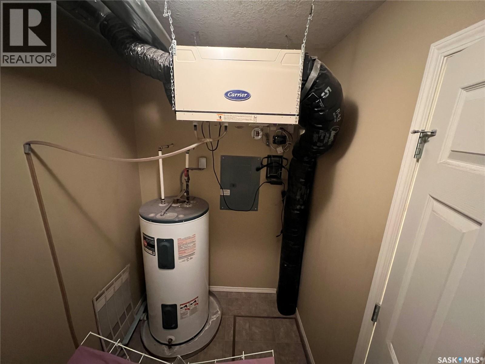 304 700 Battleford Trail, Swift Current, SK - Indoor Photo Showing Basement