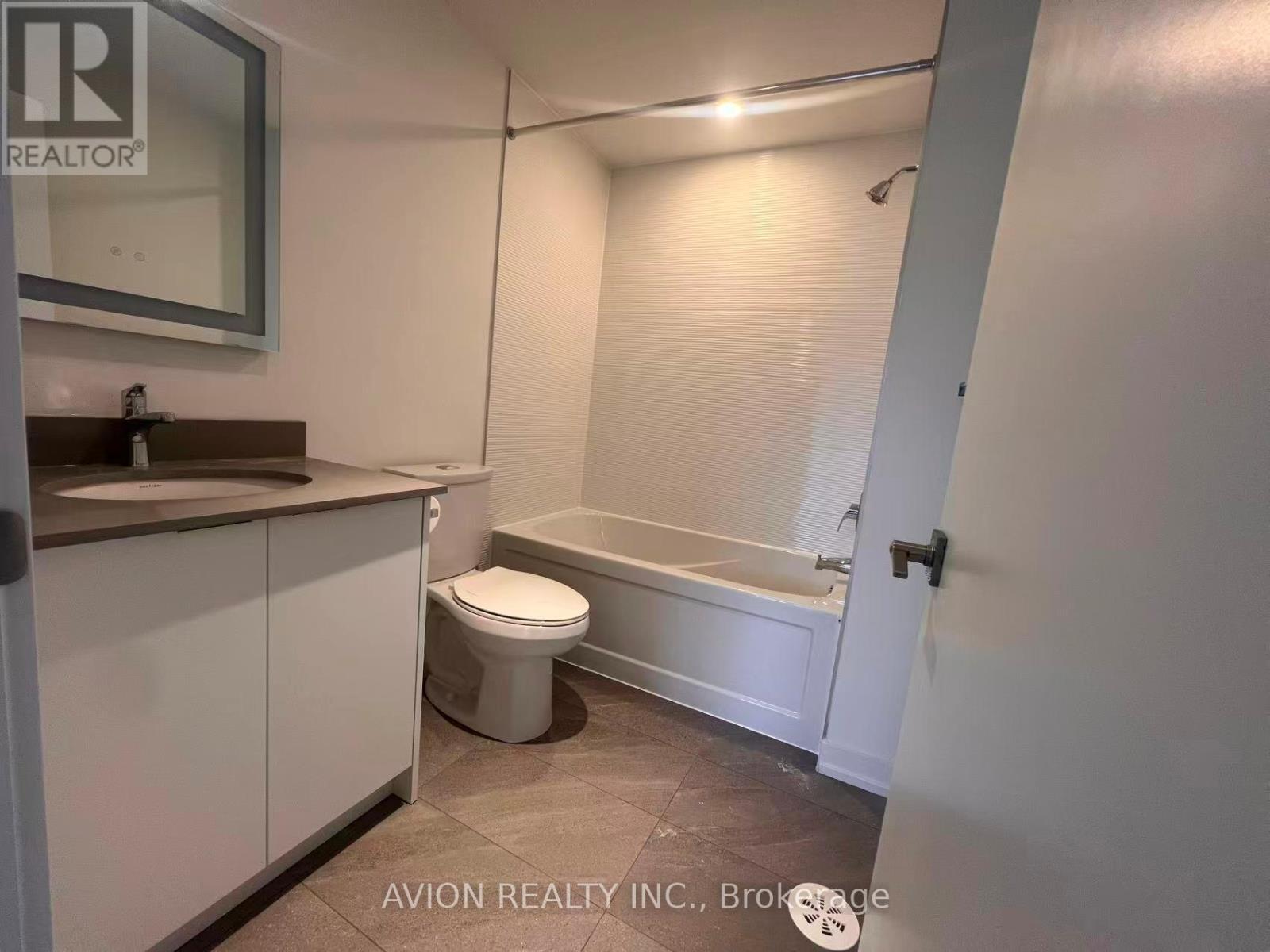38 - 30 Calamint Lane, Toronto, ON - Indoor Photo Showing Bathroom