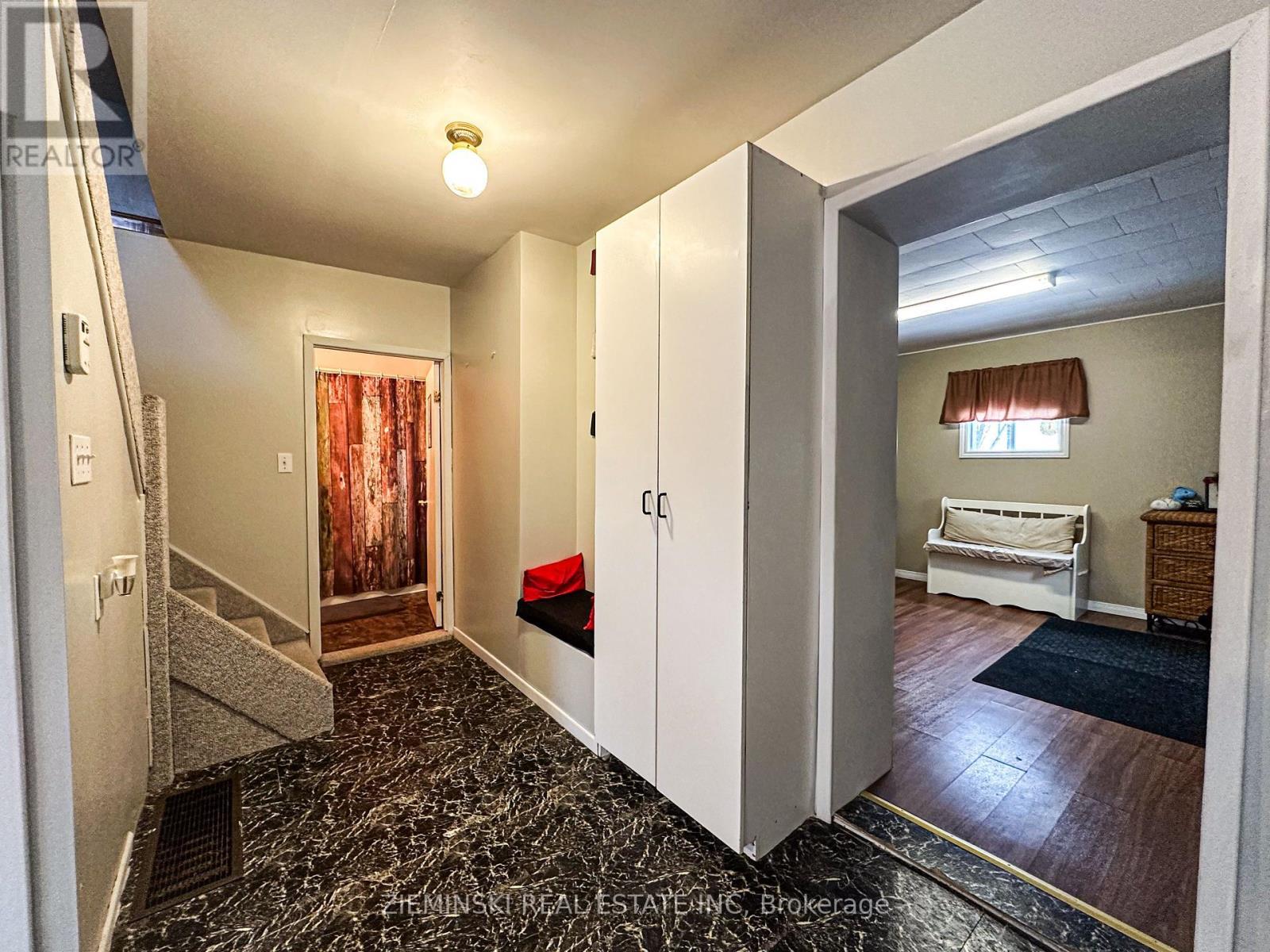 618 Montrock Street, Iroquois Falls, ON - Indoor Photo Showing Other Room