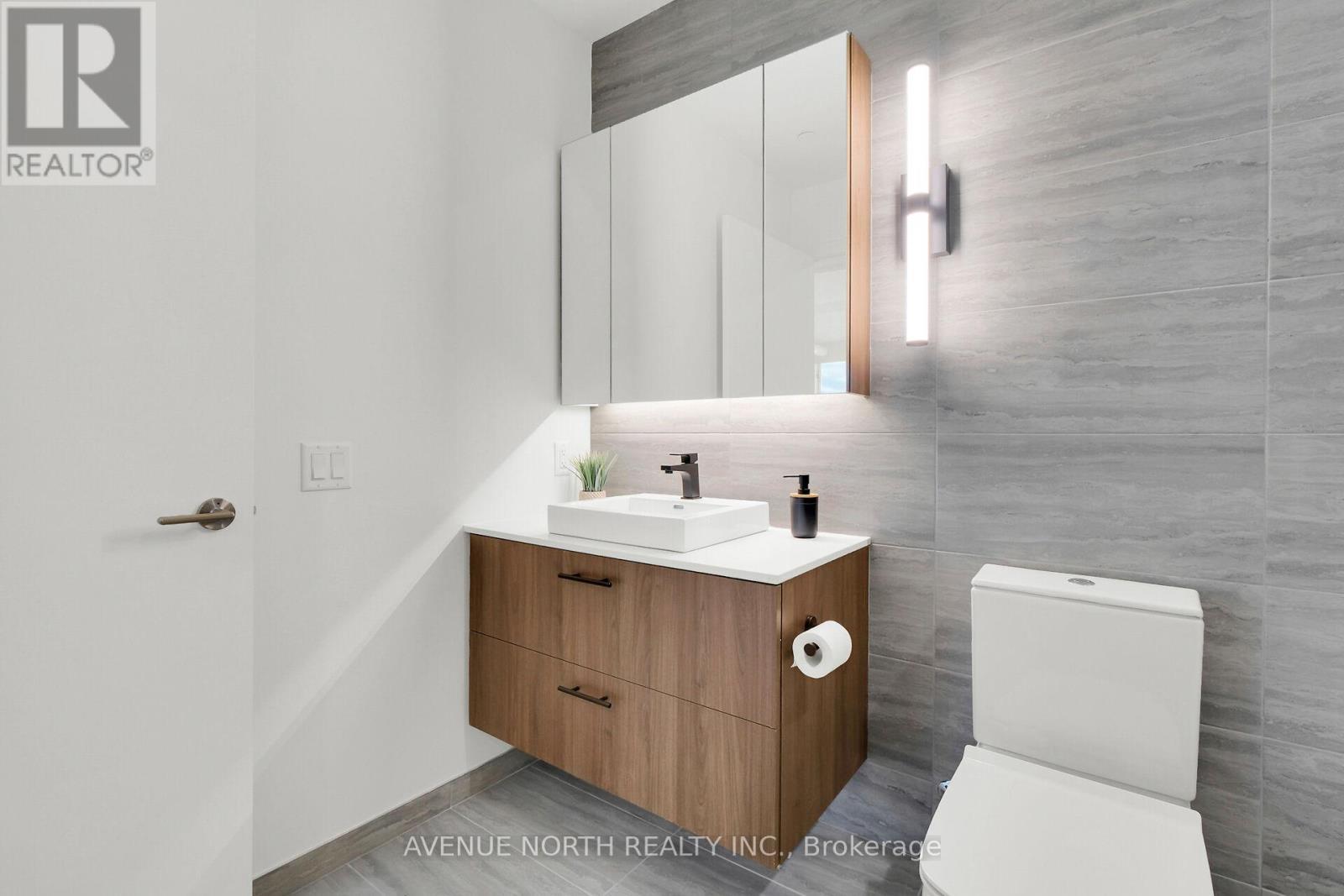 717 - 10 James Street, Ottawa, ON - Indoor Photo Showing Bathroom