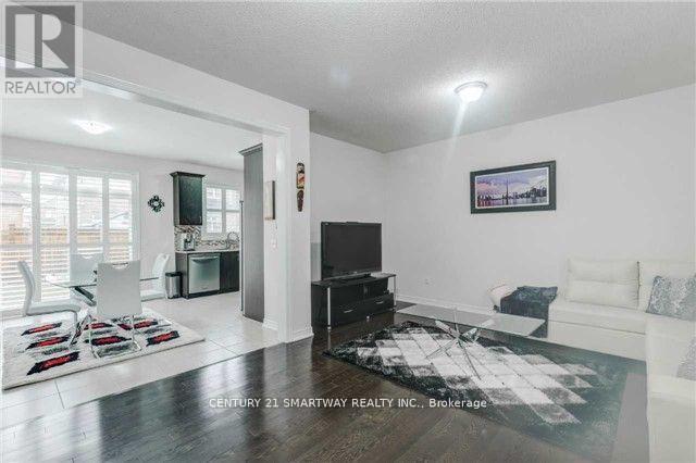 52 Franktown Drive, Brampton, ON - Indoor Photo Showing Living Room