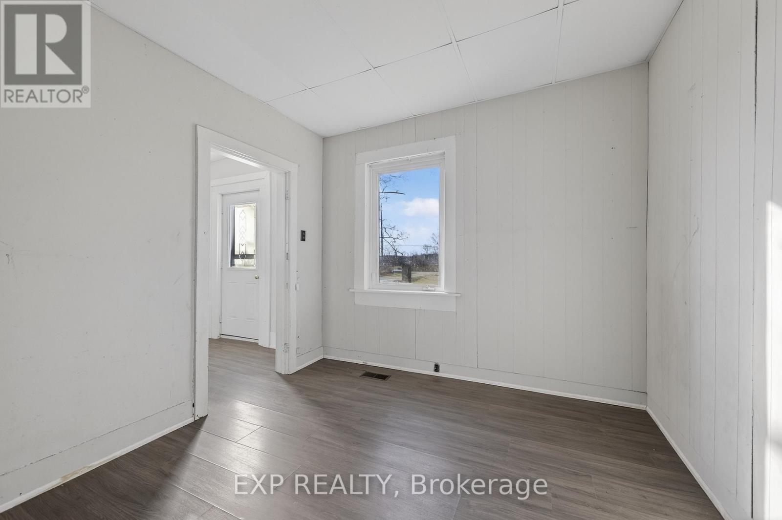 8184 26 Highway, Clearview, ON - Indoor Photo Showing Other Room