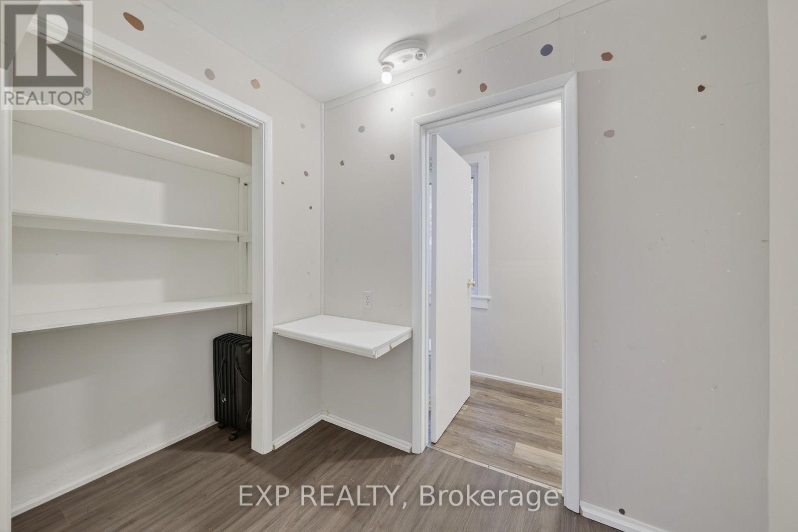 8184 26 Highway, Clearview, ON - Indoor Photo Showing Other Room