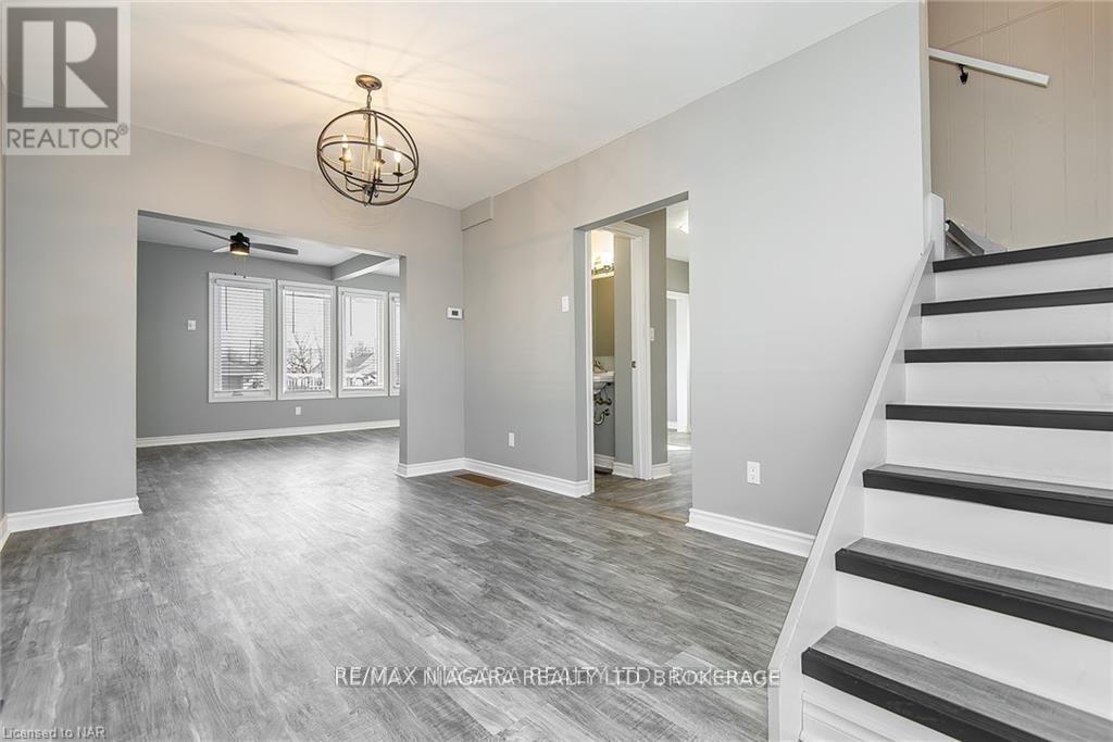 120 Elizabeth Street, Port Colborne (Killaly East), ON - Indoor Photo Showing Other Room