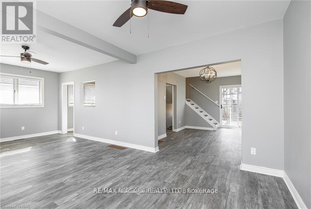 120 Elizabeth Street, Port Colborne (Killaly East), ON - Indoor Photo Showing Other Room