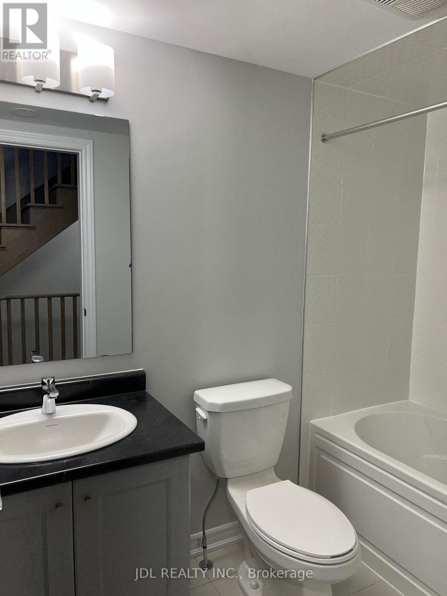 28 Gilbert Wright Avenue, Markham, ON - Indoor Photo Showing Bathroom