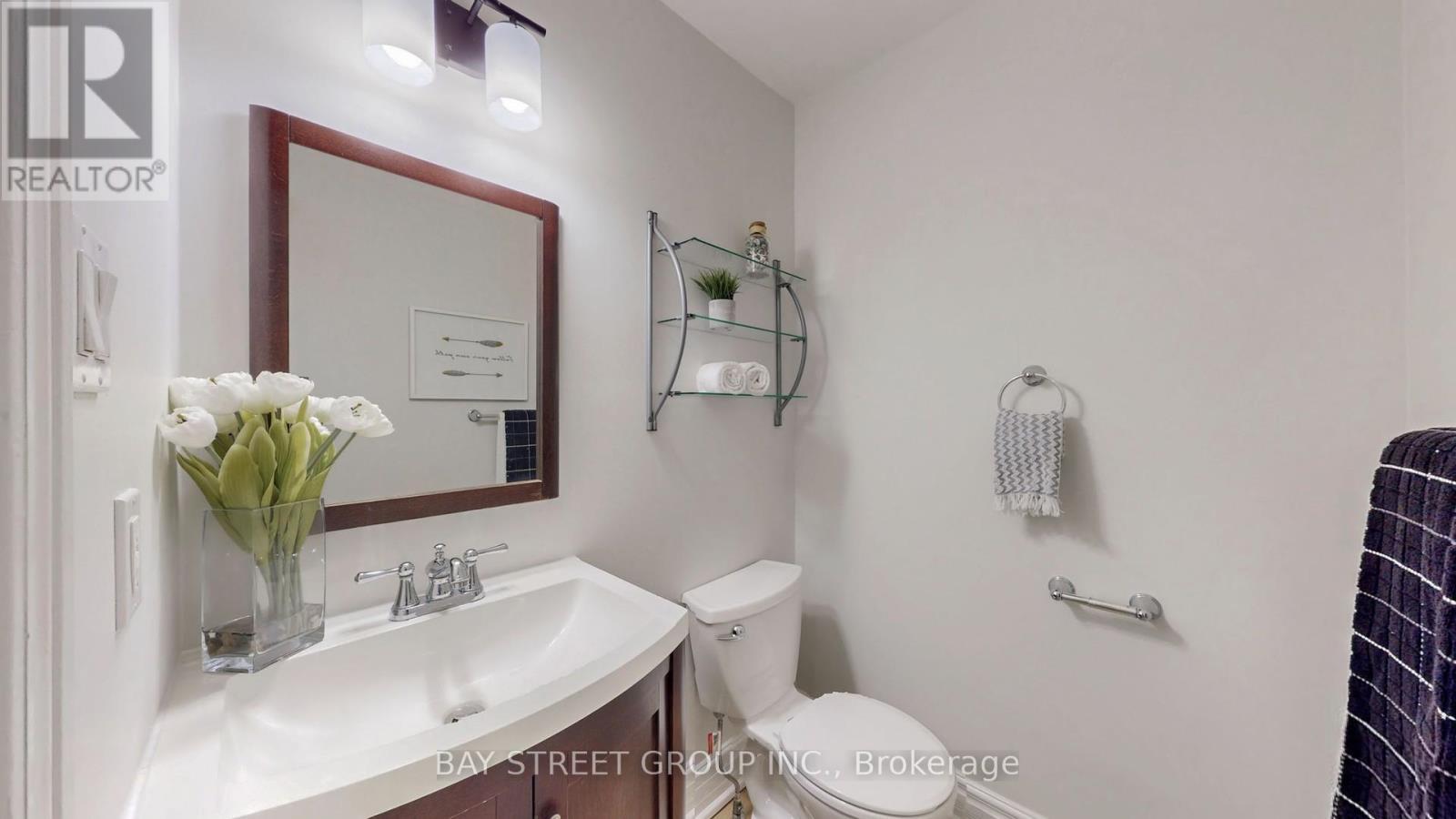 31 Cavalry Trail, Markham, ON - Indoor Photo Showing Bathroom