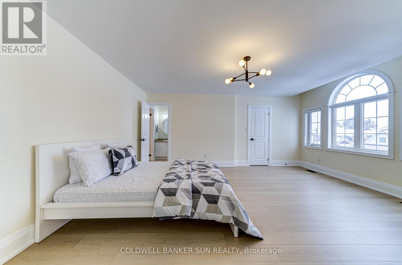 33 Ellis Crescent, Kawartha Lakes, ON - Indoor Photo Showing Bedroom