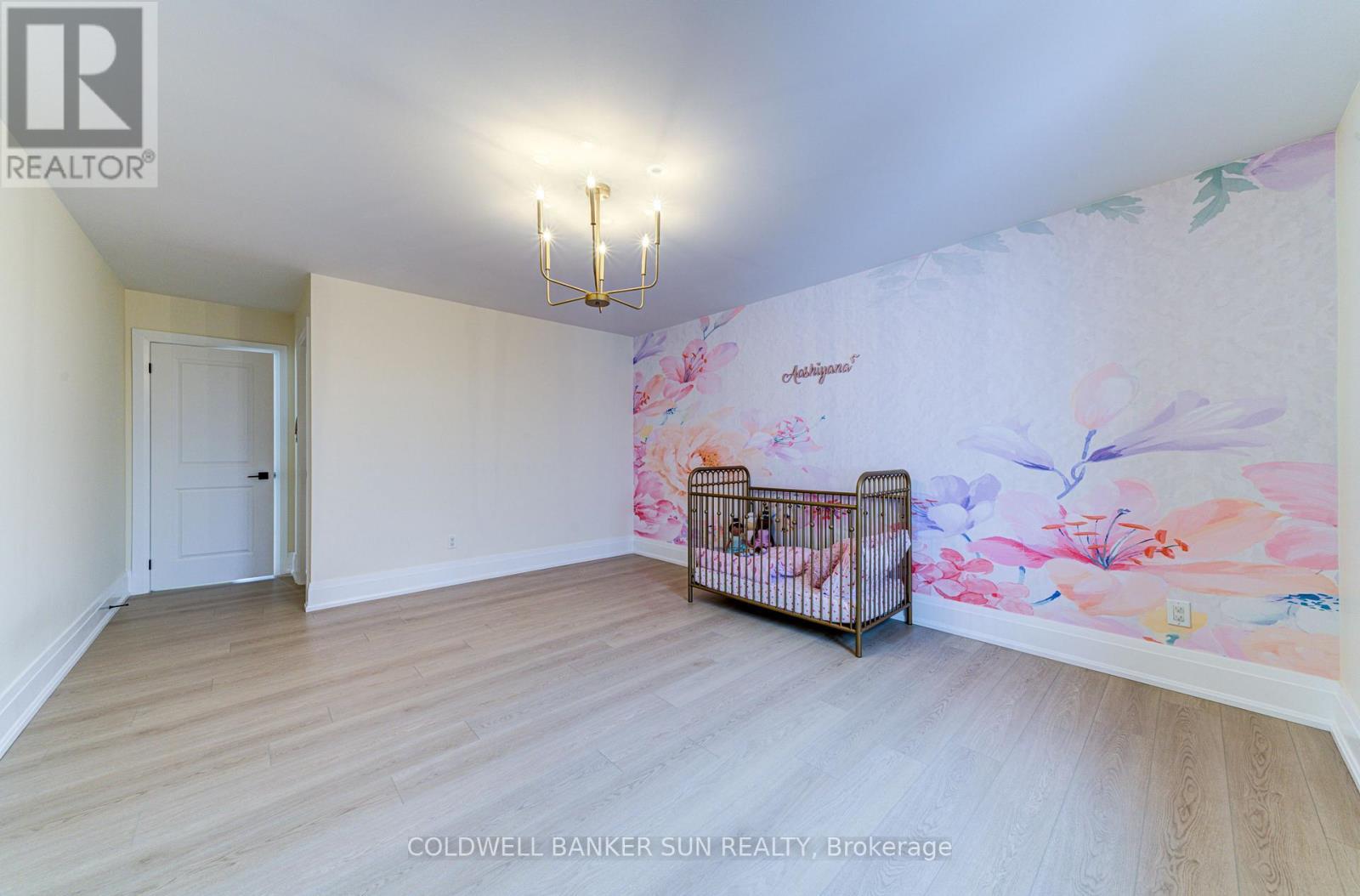 33 Ellis Crescent, Kawartha Lakes, ON - Indoor