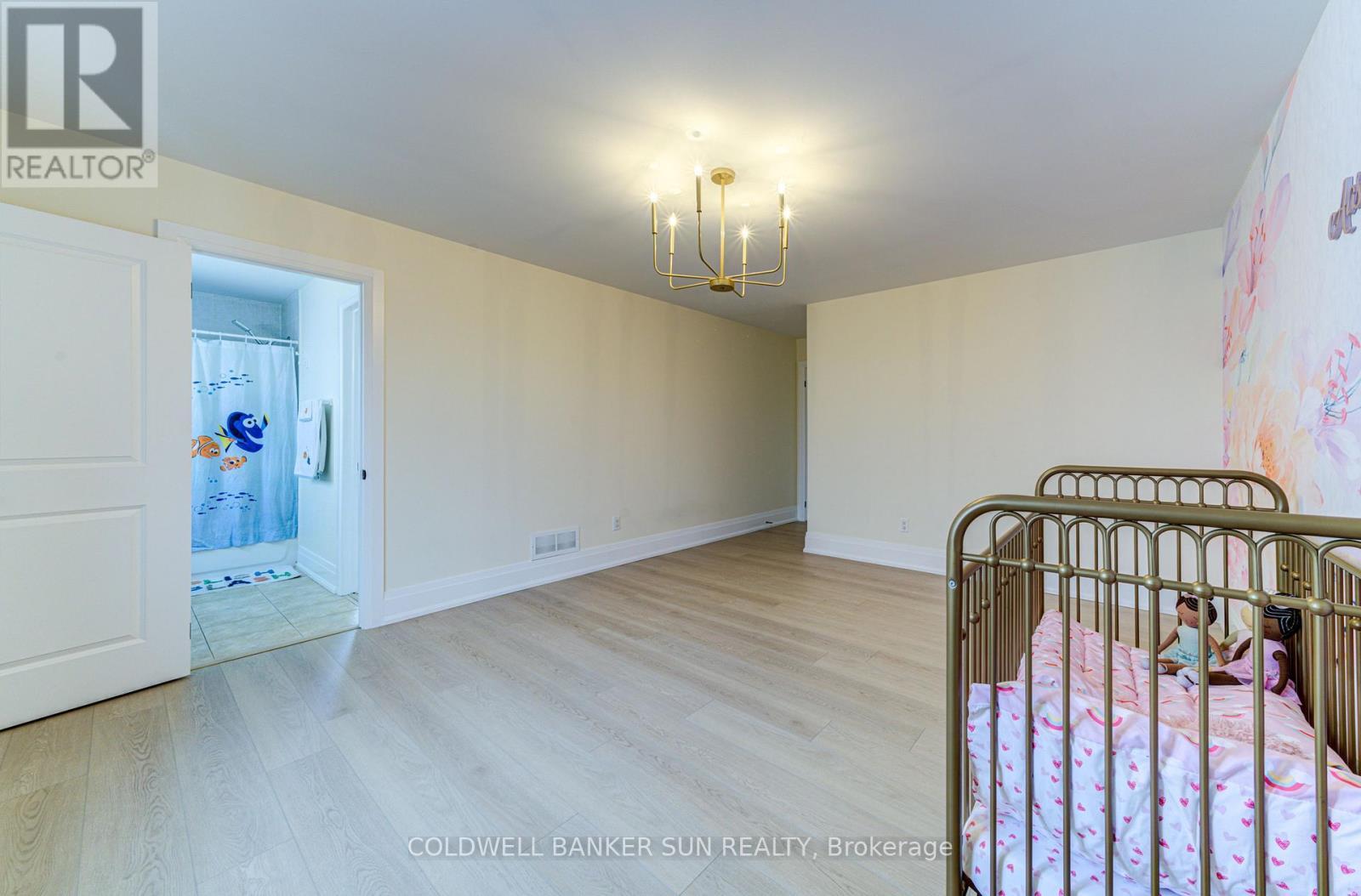 33 Ellis Crescent, Kawartha Lakes, ON - Indoor Photo Showing Bedroom