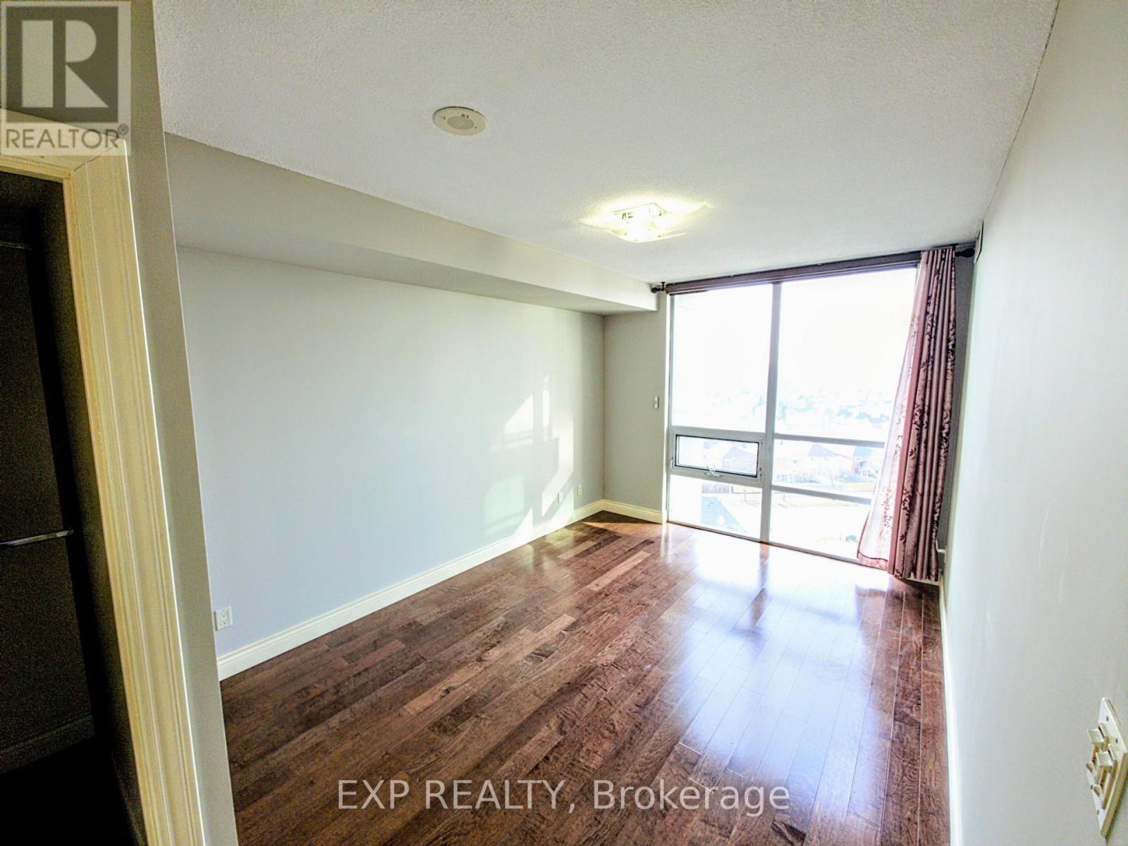 1007 - 88 Promenade Circle, Vaughan, ON - Indoor Photo Showing Other Room
