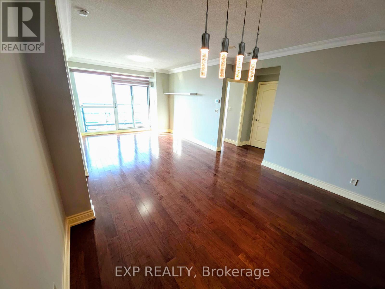 1007 - 88 Promenade Circle, Vaughan, ON - Indoor Photo Showing Other Room