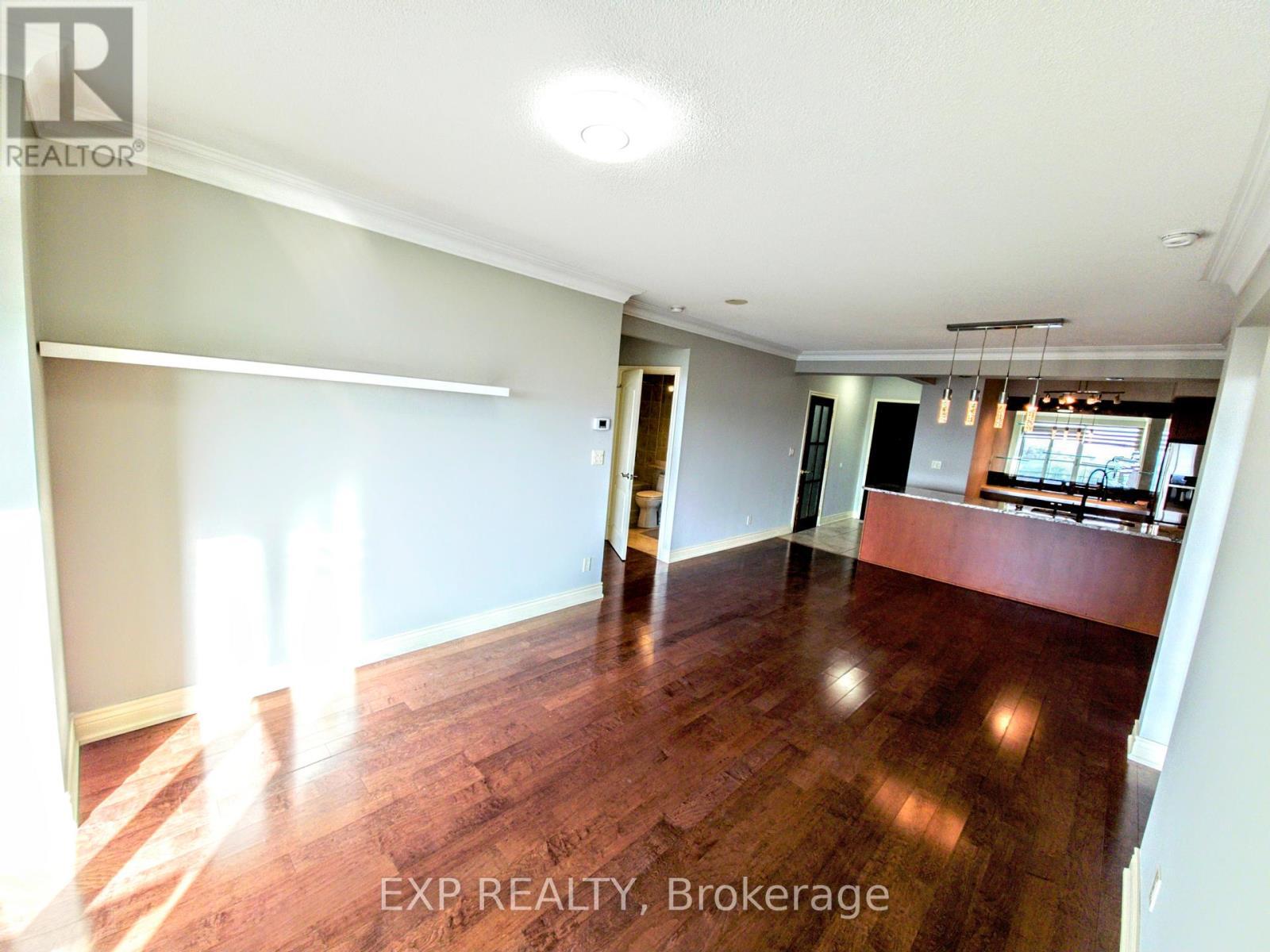 1007 - 88 Promenade Circle, Vaughan, ON - Indoor Photo Showing Other Room