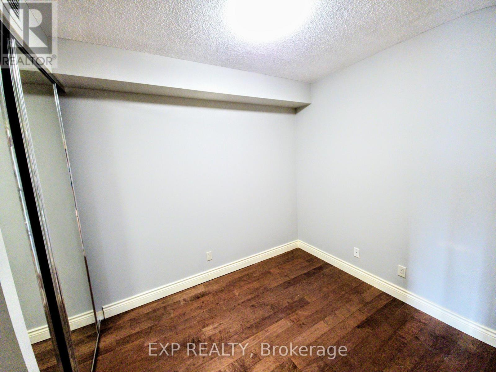 1007 - 88 Promenade Circle, Vaughan, ON - Indoor Photo Showing Other Room
