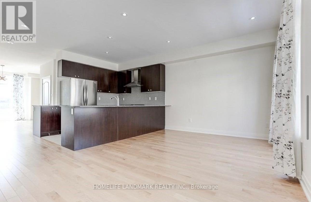 30 Mcclary'S Way, Markham, ON - Indoor Photo Showing Kitchen