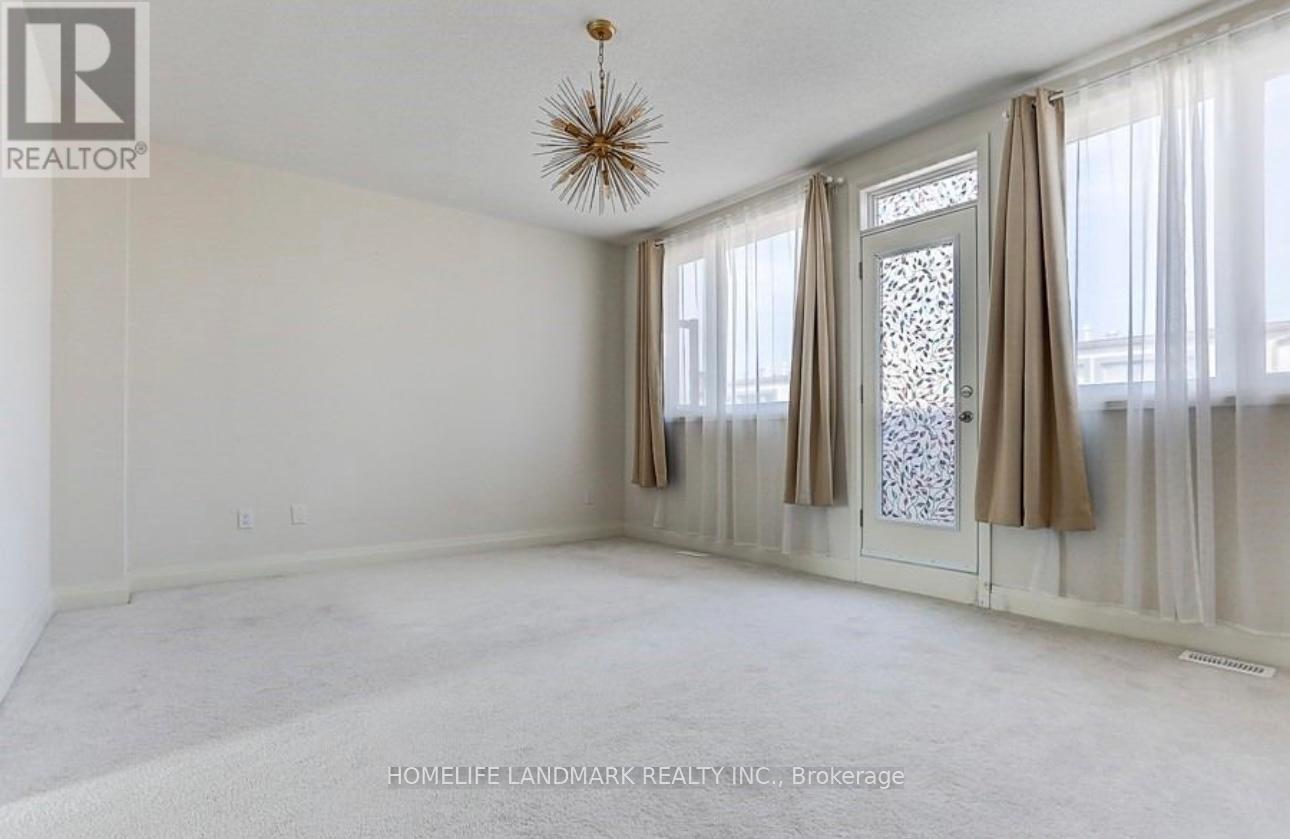 30 Mcclary'S Way, Markham, ON - Indoor Photo Showing Other Room