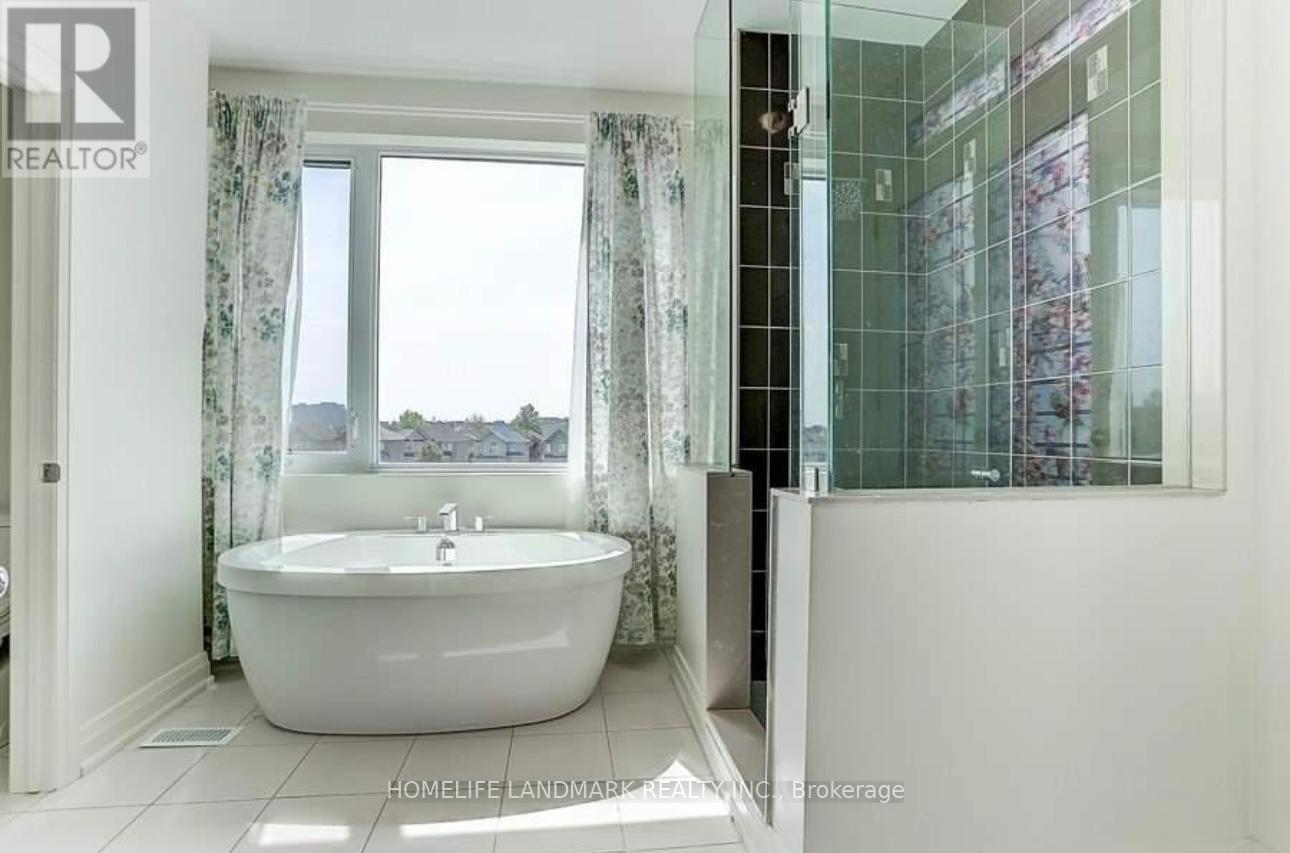 30 Mcclary'S Way, Markham, ON - Indoor Photo Showing Bathroom