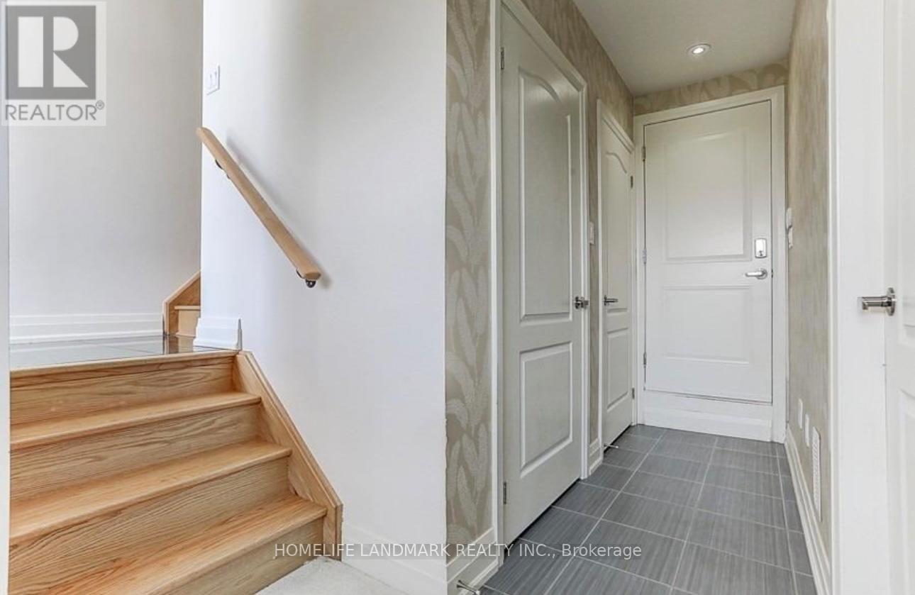 30 Mcclary'S Way, Markham, ON - Indoor Photo Showing Other Room