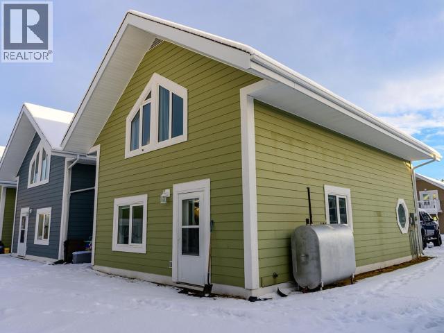 85-58 Falcon Drive, Whitehorse, YT - Outdoor