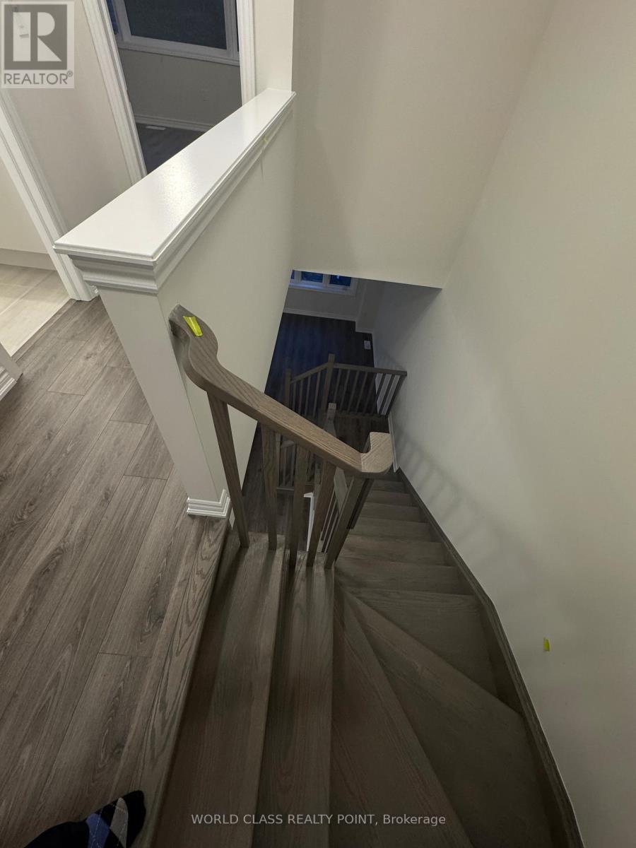 91 Watts Mews, Kawartha Lakes, ON - Indoor Photo Showing Other Room