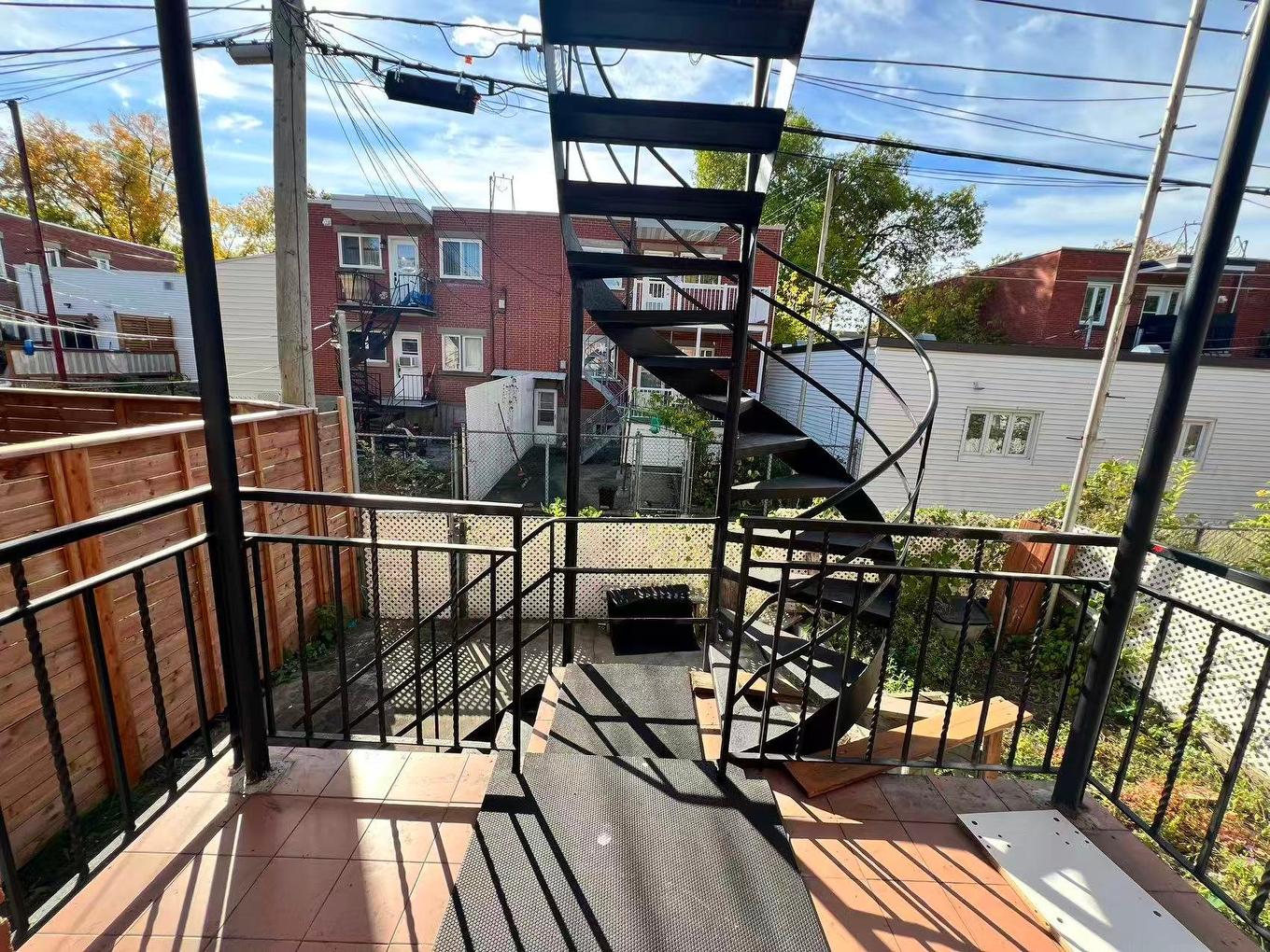 Cour - 6617 Rue Mazarin, Montréal (Le Sud-Ouest), QC - Outdoor With Exterior